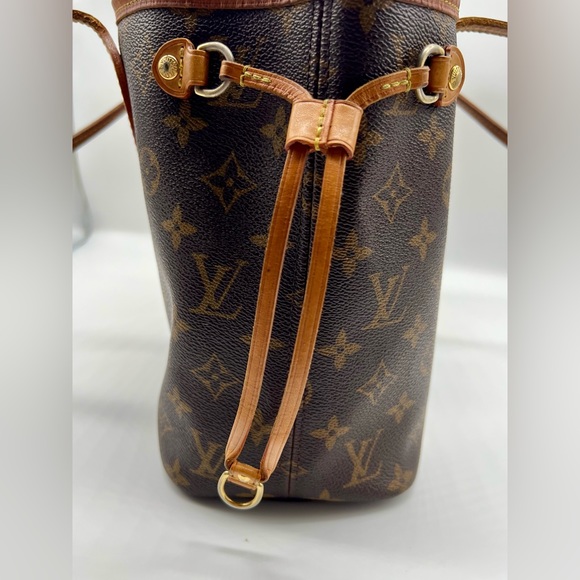 Authentic Louis Vuitton Neverfull Brown Canvas Monogram Tote Bag - Picture 4 of 7